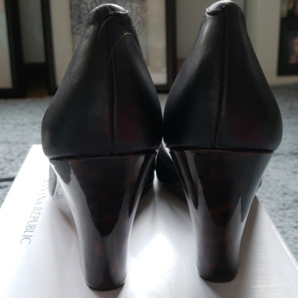 Banana Republic Leather Peep Toe Wedges - Picture 4 of 4